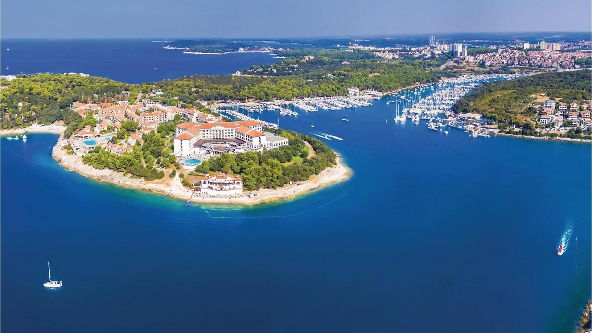 Awesome Home In Pula With Wifi Vakantiehuis